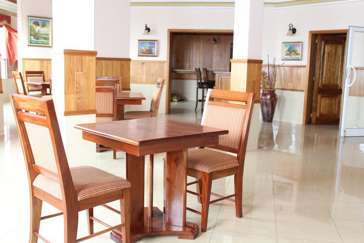 Lebon Hotel Musseau Extérieur photo